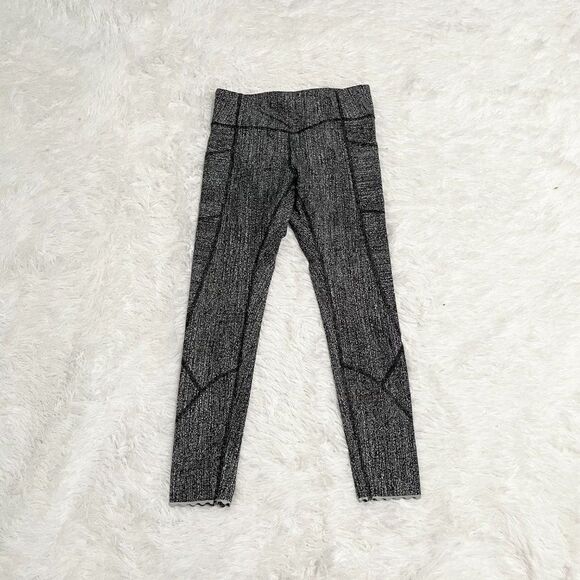 Women Lululemon Tight Stuff Tight II (25") Salt Alpine White Black Size 6 - Picture 5 of 12